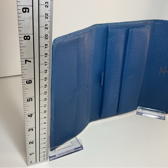 Louis Vuitton Epi Blue Wallet - Picture 7 of 10